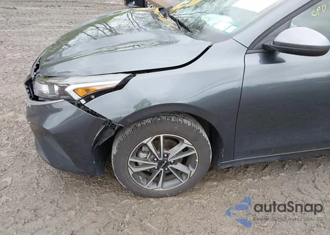 2024 Kia Forte Lxs из США, поврежденный, VIN 3KPF24AD3RE806366